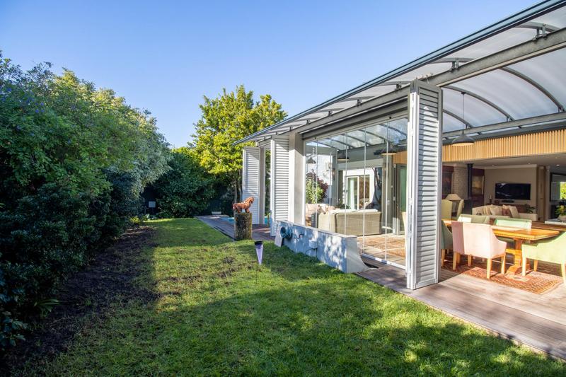 4 Bedroom Property for Sale in Constantia Western Cape